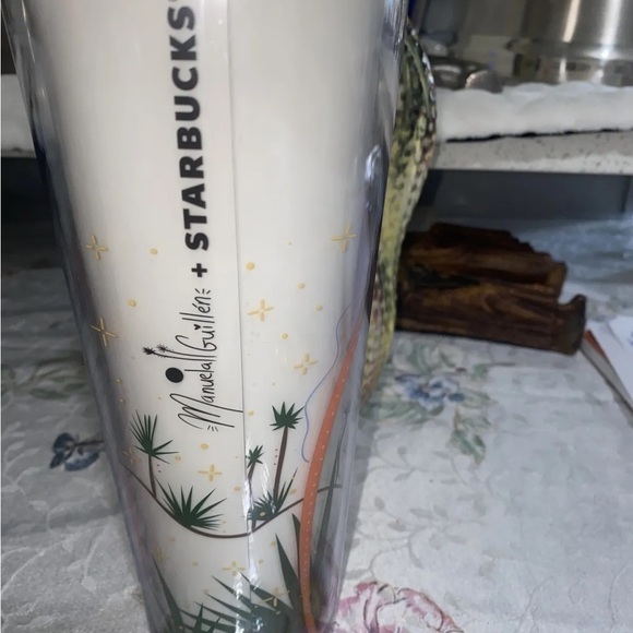 Starbucks Fall 2023 Murual Print Heart Straw Top Tumbler - Picture 3 of 5